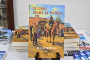 “Cuando gemía la Patria”, de la periodista Emilia Pereyra Instituto Duartiano celebra novela que resalta historia y valores patrios - RDE Digital