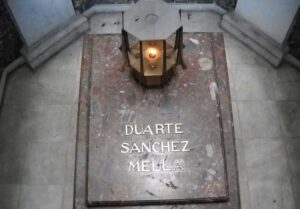 altar-de-la-patria Ramón Matías Mella: honor al héroe dominicano - RDE Digital